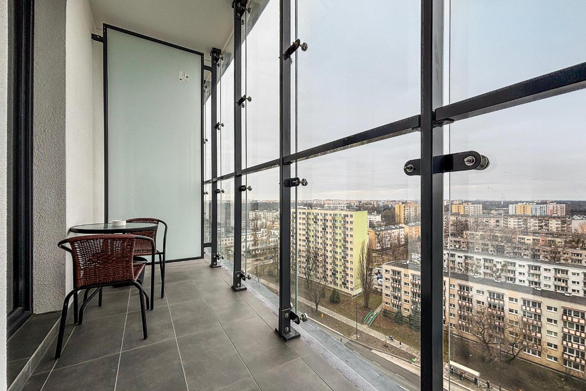 Rentplanet - Apartamenty Kasprzaka Varsovia Exterior foto