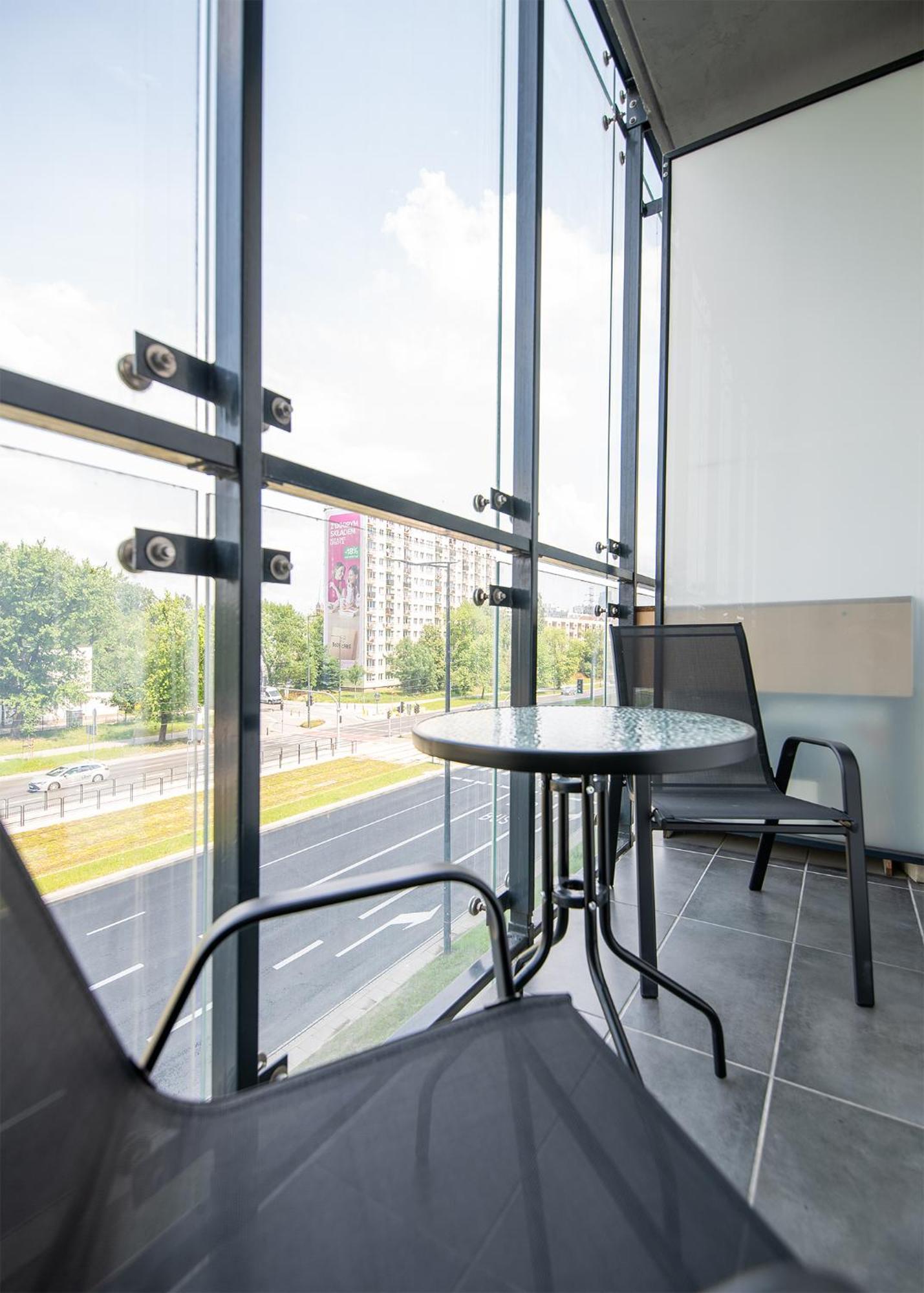 Rentplanet - Apartamenty Kasprzaka Varsovia Exterior foto